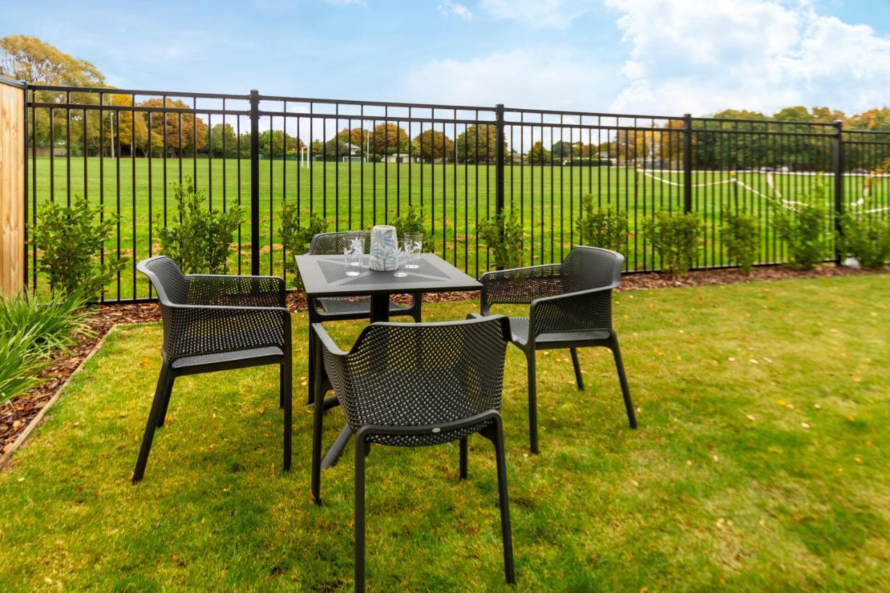Peaceful Park View Townhouse 2 Bed W/Carpark Apartment Christchurch Exterior foto
