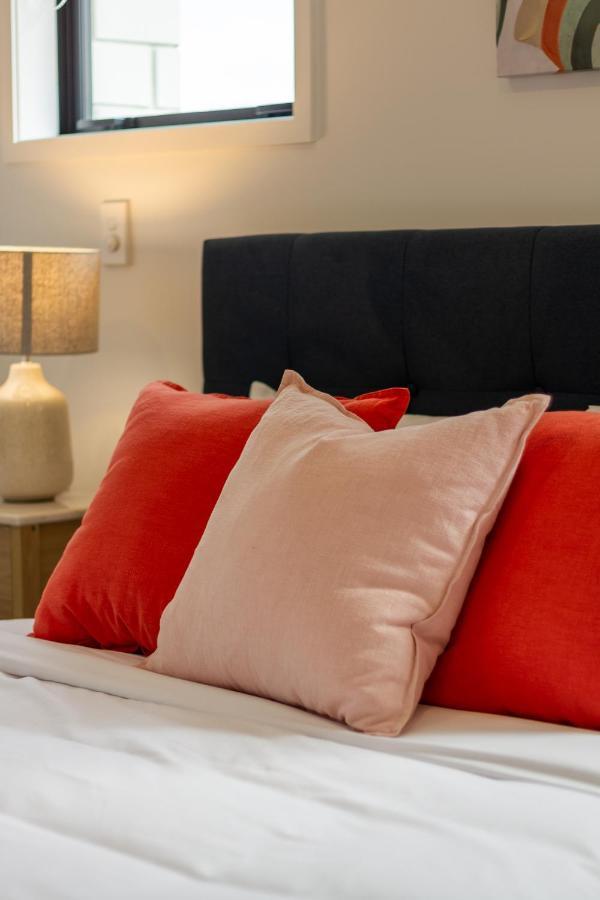 Peaceful Park View Townhouse 2 Bed W/Carpark Apartment Christchurch Exterior foto